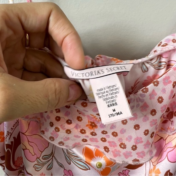 Victoria's Secret floral bodysuit with shorts Sz M 170/96A - Picture 5 of 7